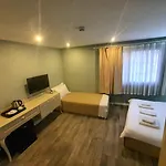 St945 Hotel Smirne