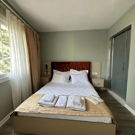 Hotel St945 *
