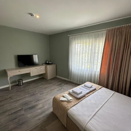 St945 Hotel *
