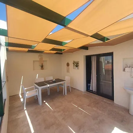 St945 מלון איזמיר