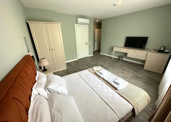St945 Hotel *