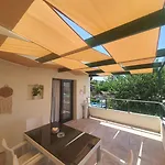 Hotel St945 *
