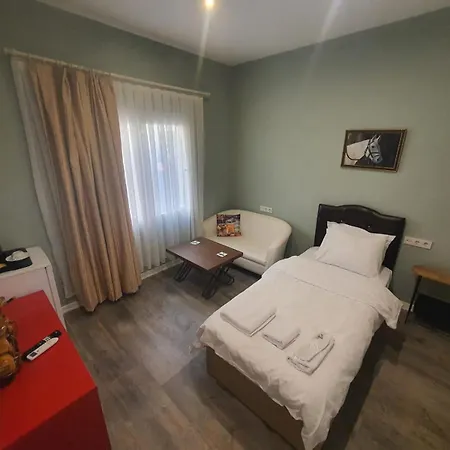 Hotel St945 *